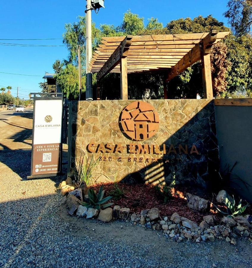 バジェ・デ・グアダルーペ Casa Emiliana Bed & Breakfast エクステリア 写真